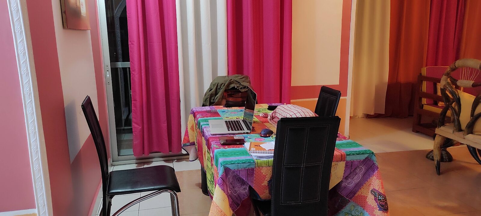 Coin repas de l'appartement